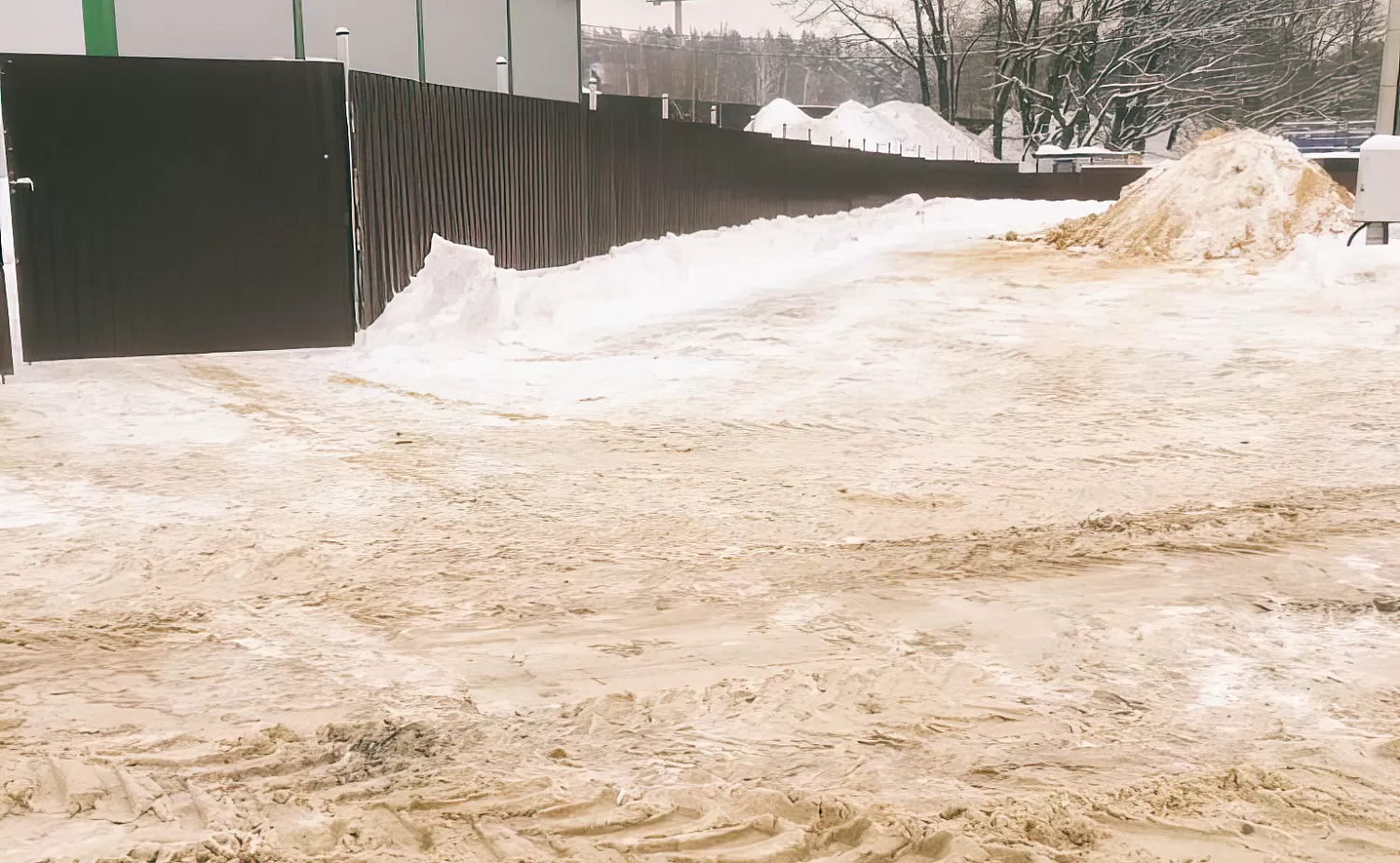 Последствия снегопада в Москве